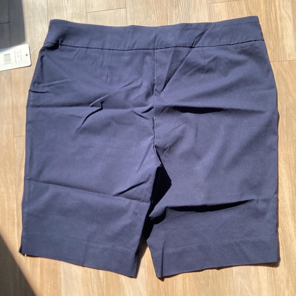 Offer$15 Zac & Rachel pull on short with stretch classic navy blue casual 20W - Picture 9 of 14